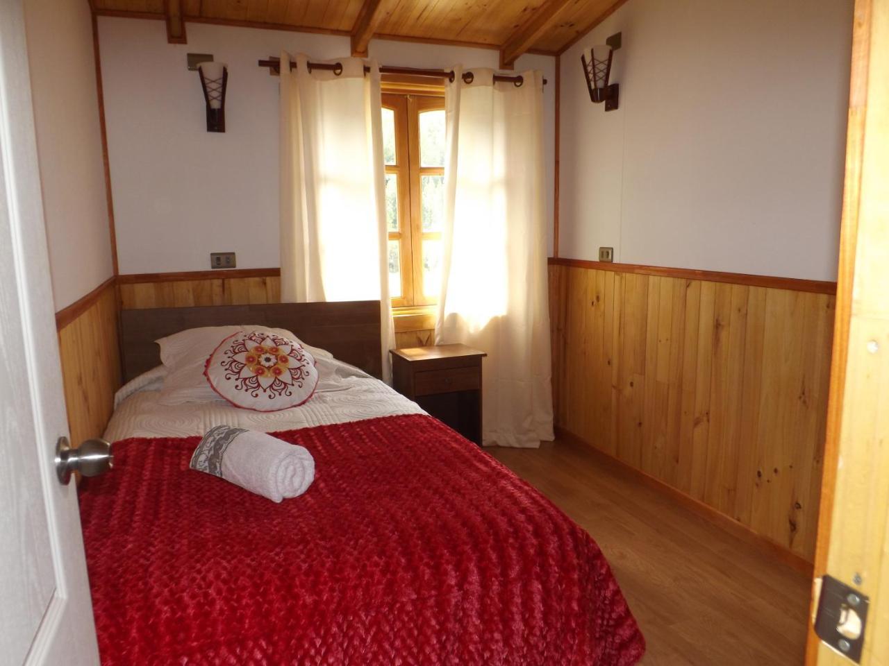 Hostal Robinson Puerto Puyuguapi Eksteriør bilde